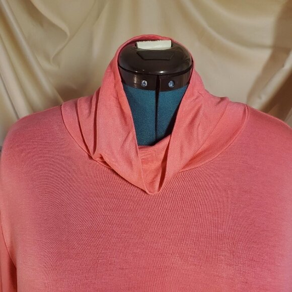 0096. NWOTs ~ Denim 24/7 ~ X-Long Pink Silky T-Neck ~ 18-20 - Picture 2 of 8